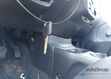 2015 Nissan Versa 1.6 S z USA, uszkodzony, nr VIN 3N1CN7AP1FL954192